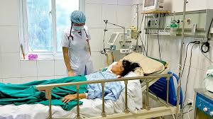 Sốt xuất huyết: Nhập viện ngay khi có 5 dấu hiệu này